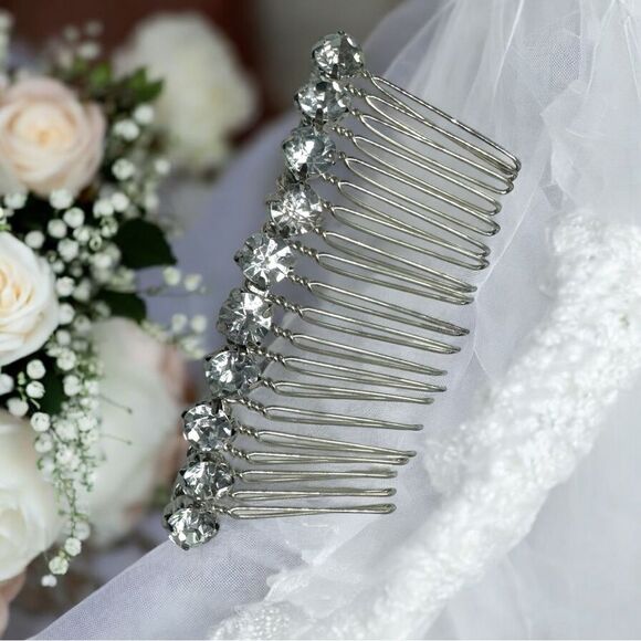 “Something New” l Singular Bridal Comb l Crystal w/ Silver Metal Gemstone Comb - Picture 6 of 6